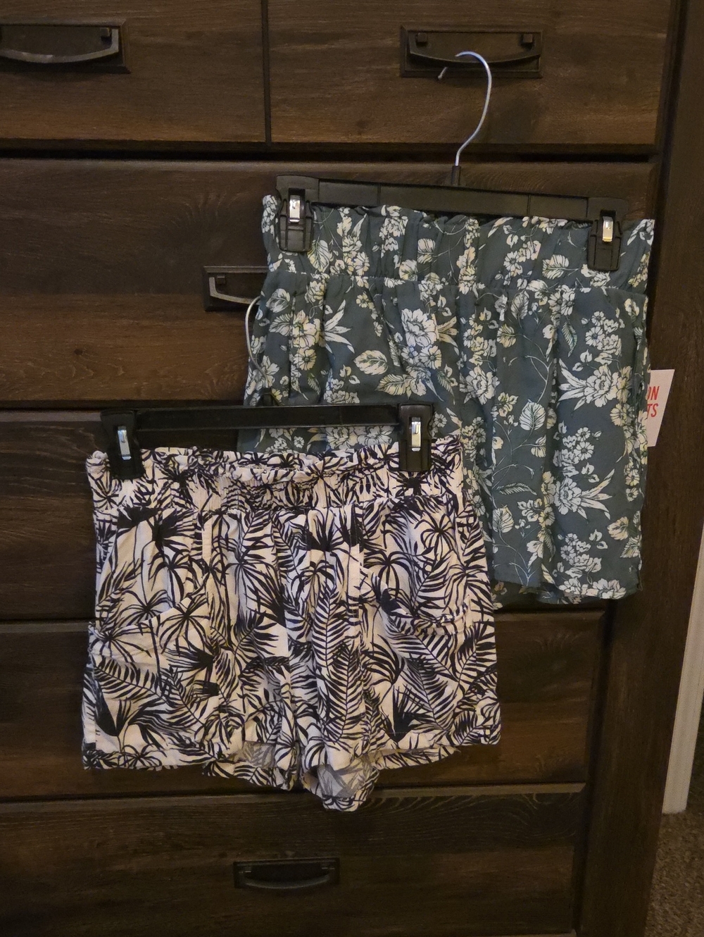Cute Flowy Summer Shorts With Pockets.  Medium & Large